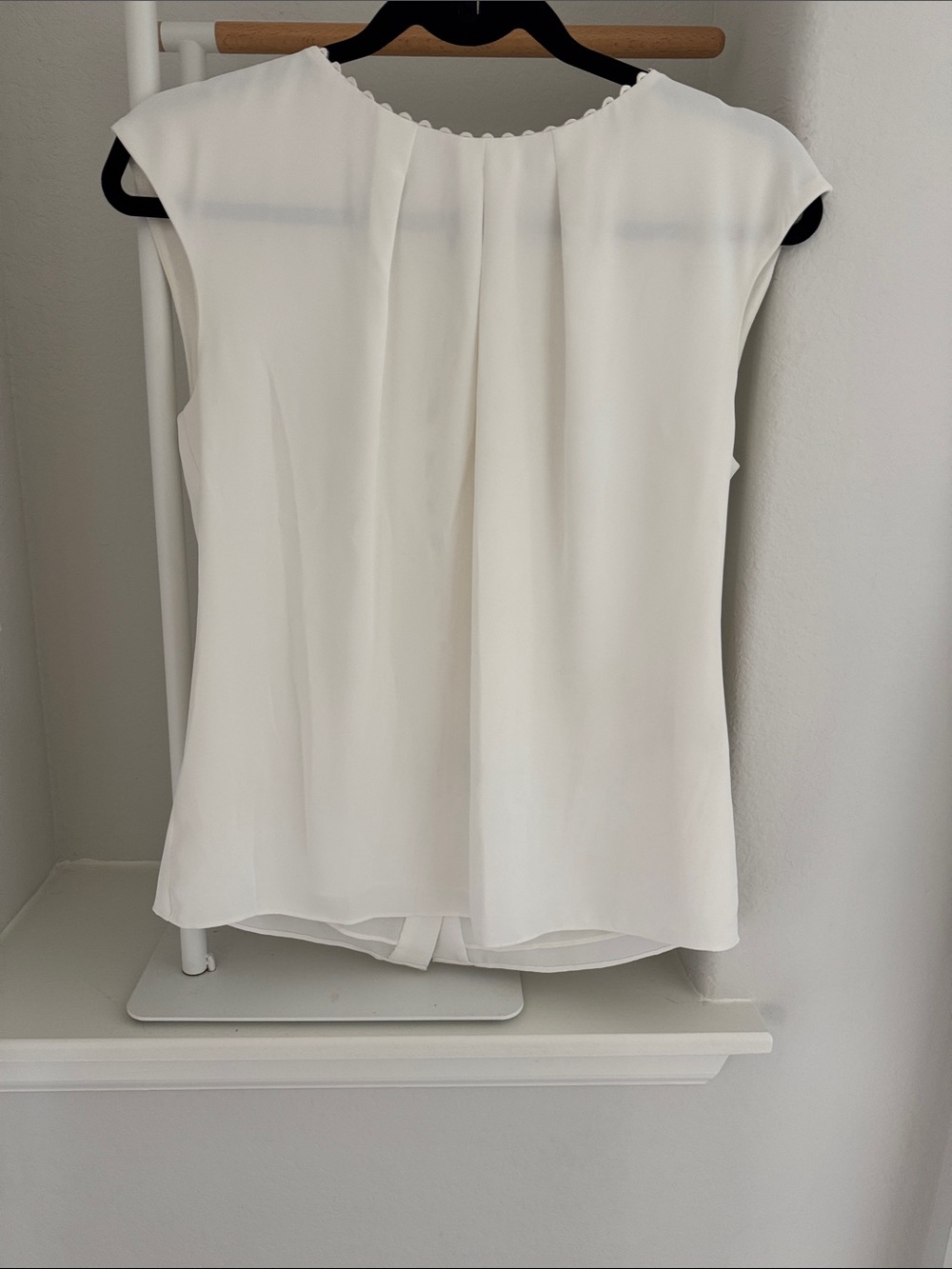 Reiss White Sleeveless Pleated Blouse